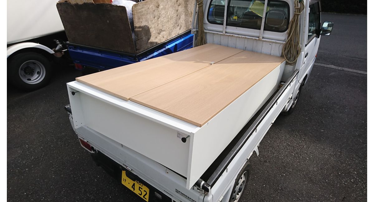 IK〇A製の家具は大きくて重かった